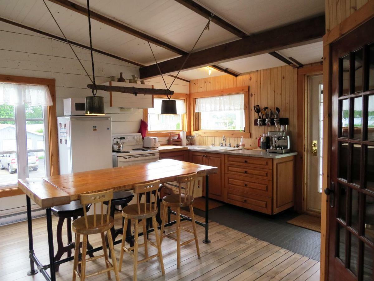 La Vieille Maison Rouge Saint-Tite Екстериор снимка