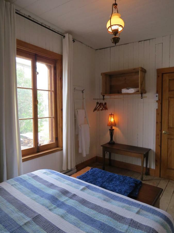La Vieille Maison Rouge Saint-Tite Екстериор снимка